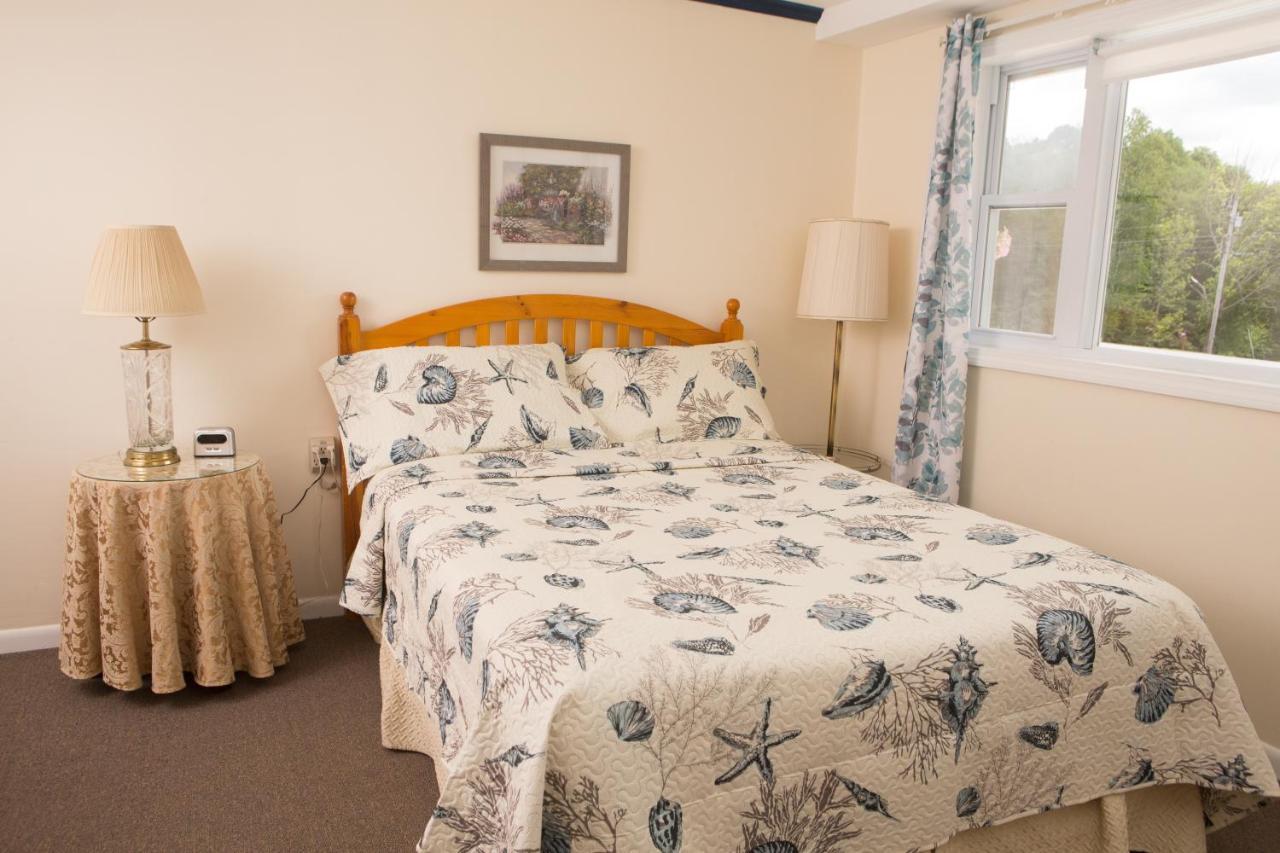 Governor'S Rock Motel Shaftsbury Ngoại thất bức ảnh