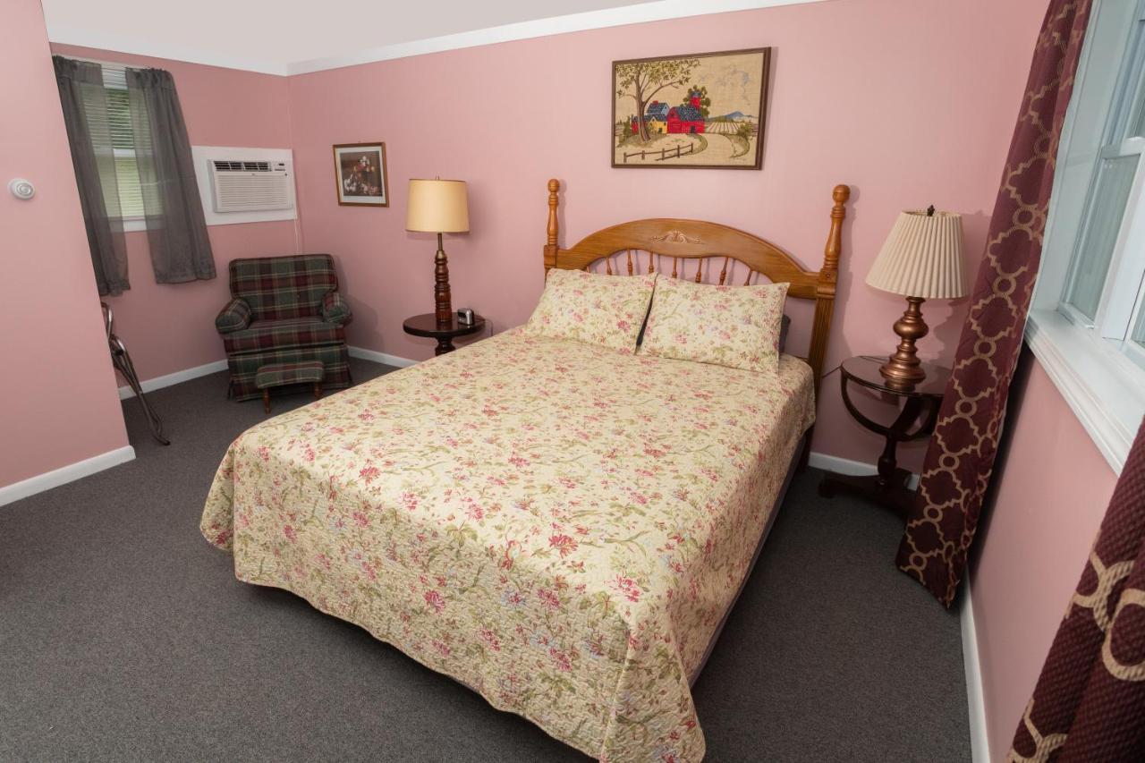 Governor'S Rock Motel Shaftsbury Ngoại thất bức ảnh