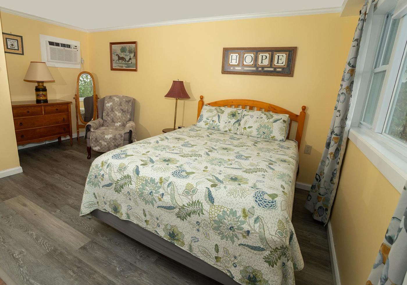 Governor'S Rock Motel Shaftsbury Ngoại thất bức ảnh